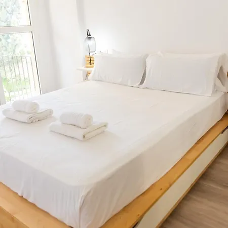 Bright Duplex With Terrace I Center *