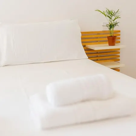 Bright Duplex With Terrace I Center *